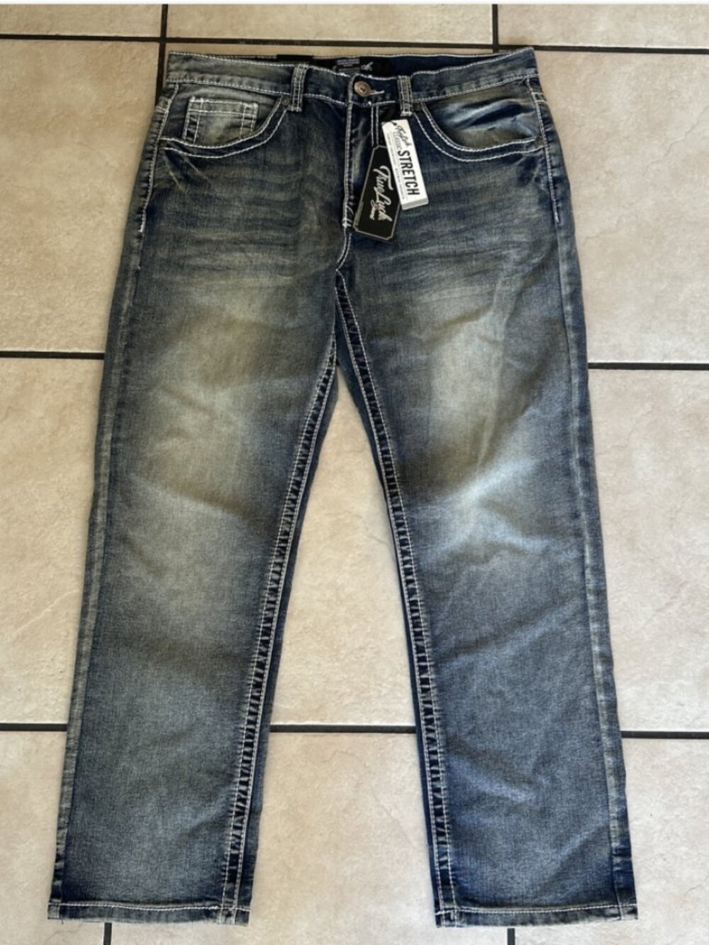 True Luck Classic Stretch Relaxed Straight Jeans Mens 34x30 Denim NWT